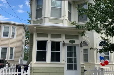 9 Parker St