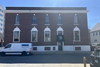 6 Victoria St 1