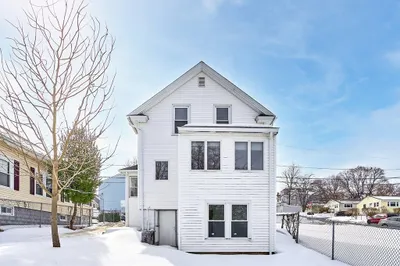 35 Hamilton St