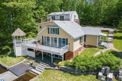 21 Lake Ave 1