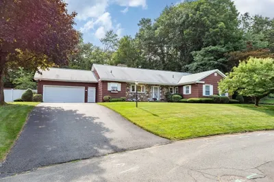 19 Steiger Road
