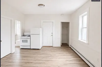 11 Park St #3