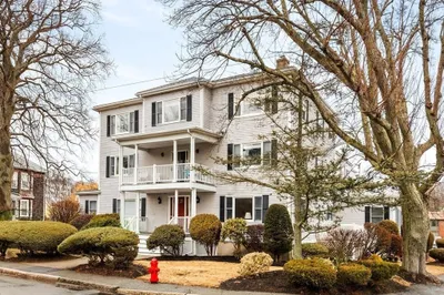 162 Willow Rd #2