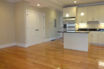 607 E Fifth Street #1 1