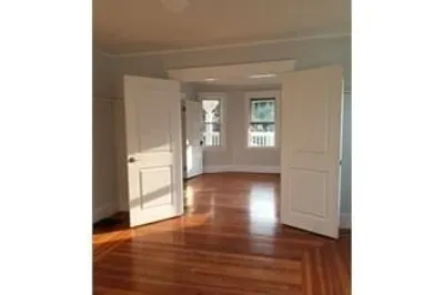 58 Euclid St #2