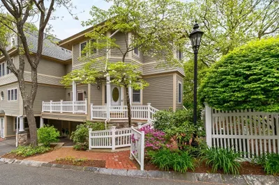 21 Pine Street #5 1