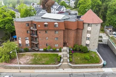 215 Thomas Burgin Pkwy #35 1