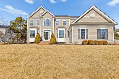 550 Raymond Rd 1