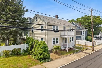 9 Billings St 1