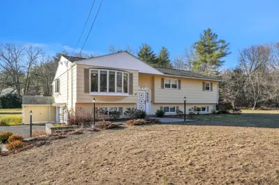 292 Ware Rd 1
