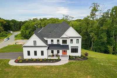15 Pennacook St 1