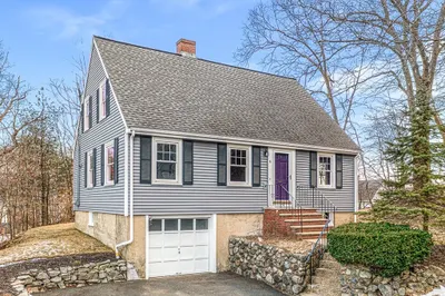 6 Morton Ave 1