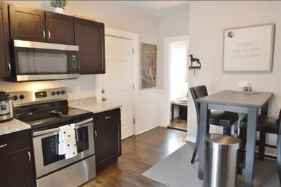 3 Hudson Pl #1