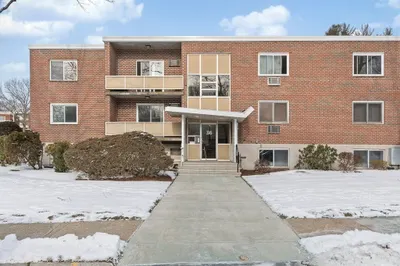 36 LionEl AvE #E 1