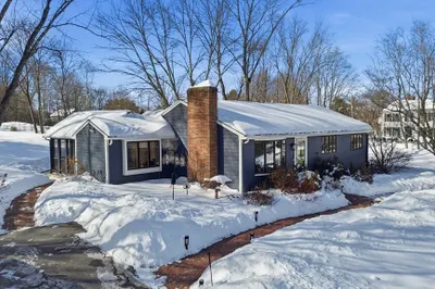 1 Hillcrest Road