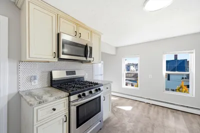 29-31 Auburn Street #1R 1