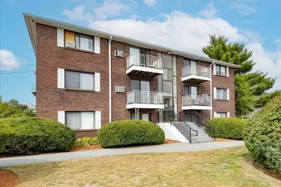 270 E Haverhill St #3 1