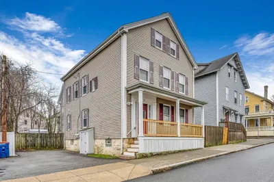 118 Maxfield St #2 1