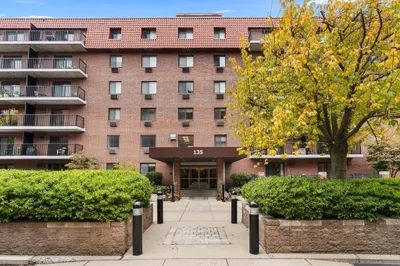 135 Pleasant St #106