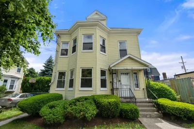 5 Marlboro St 1