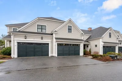 21 Lillian Way #21 1