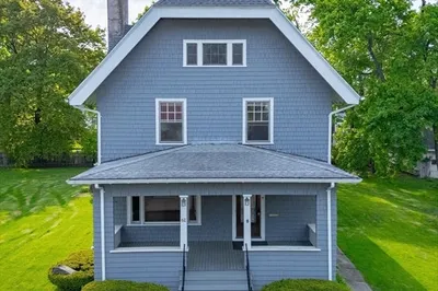 61 Cleveland St 1