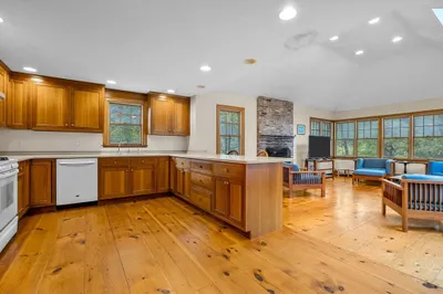 24 Minnetuxet Way 1