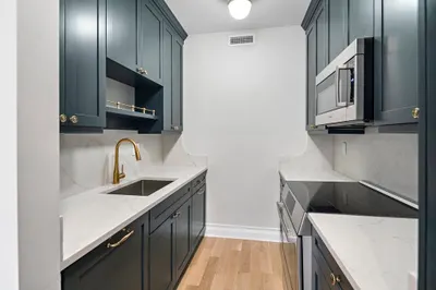 100 E Brookline St #4