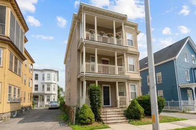 59 Harwood St #3 1