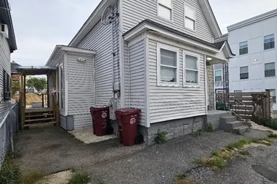 3 Forestview Ave #1