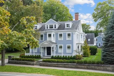 93 Main Street 1
