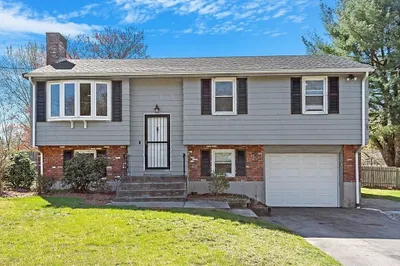 6 Eisenhower Dr
