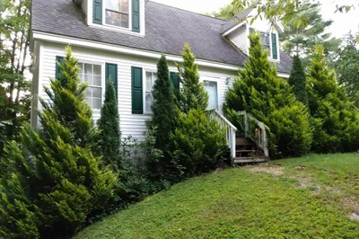 647 Shaker Rd