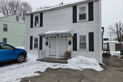 14 Strafford Pl #14