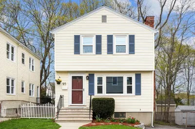 95 Sylvia St 1