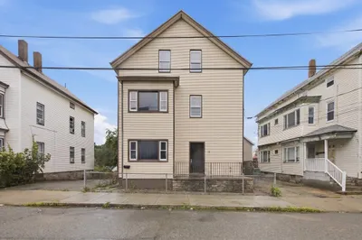 34 Danforth St 1