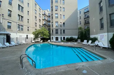 370 Chestnut Hill Ave #35