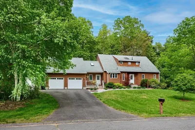 6 Pease Lane