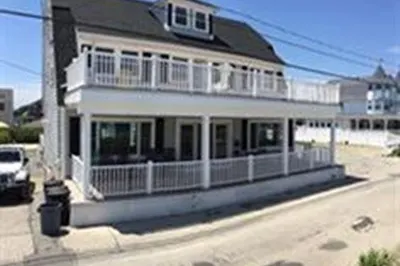 113 Beach Avenue #11/1-5/15