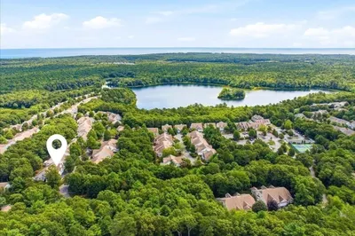 6 Champlain Circle