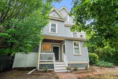 7 Russell Street #3 1