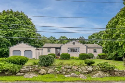 52 Western Ave 1