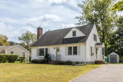 42 Lee Avenue