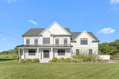 82 Colts Way 1