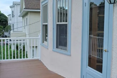 153 West Adams St #2