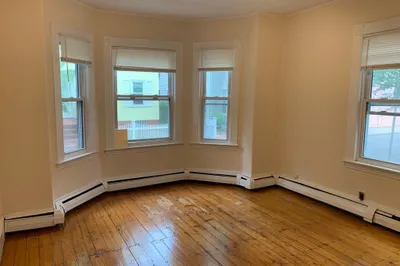 21 Dane Ave #1