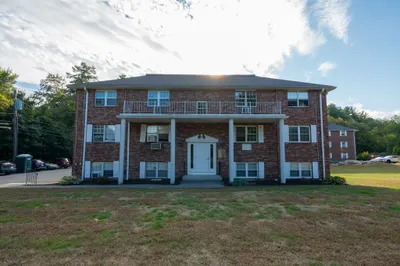 424 Great Rd #4