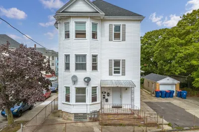83 Ruth St