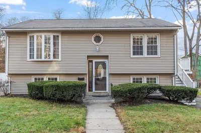 154 Commonwealth Ave 1