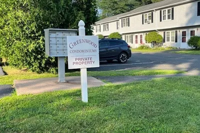 20 Greenwood Drive #10 (B) 1
